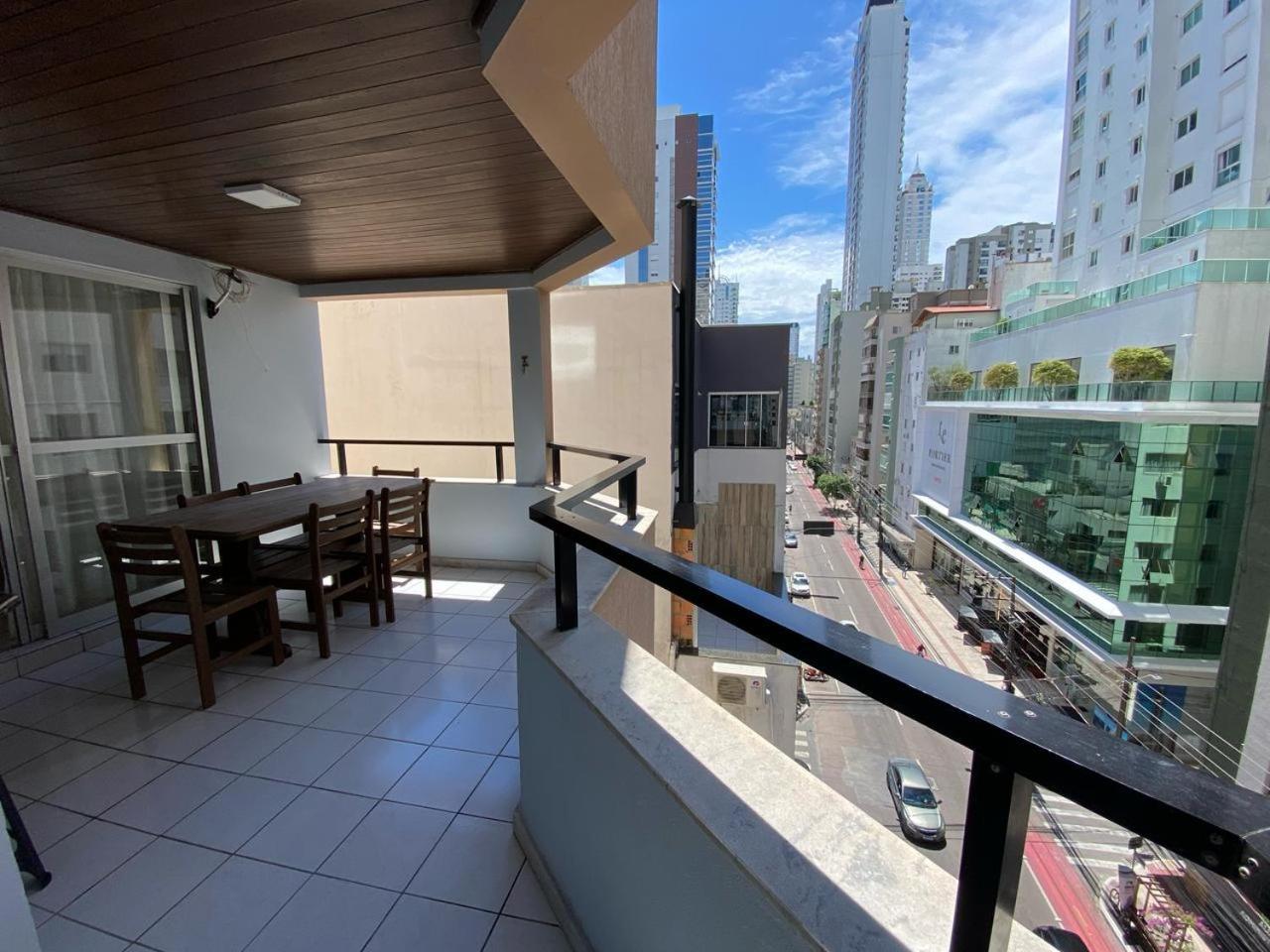 Amplo Apto Esquina Av Brasil Balneario Camboriu